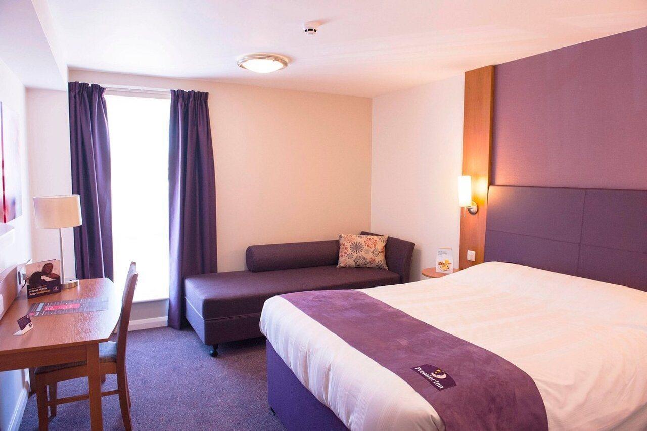 Premier Inn 리밍톤 외부 사진